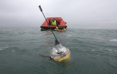 A Cam200IP é uma câmara de vídeo em rede para displays multifunções com Lighthouse™II