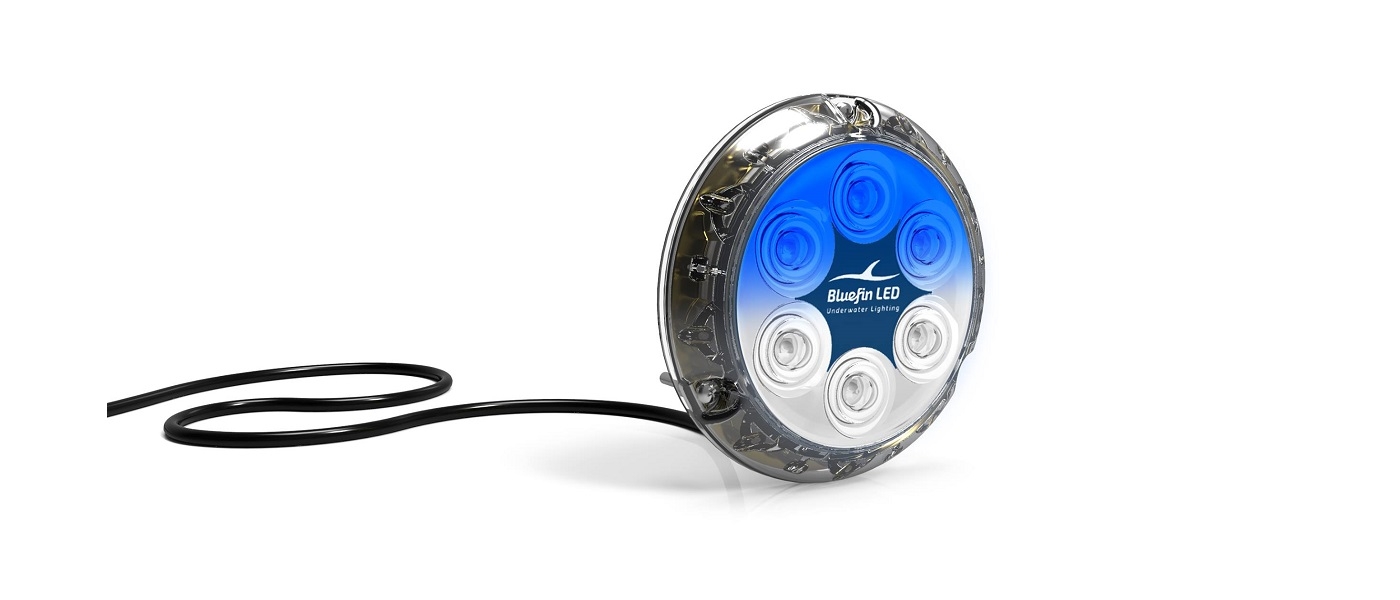 Bluefin LED lança nova luz subaquática – Piranha P12