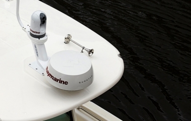 A Cam200IP é uma câmara de vídeo em rede para displays multifunções com Lighthouse™II
