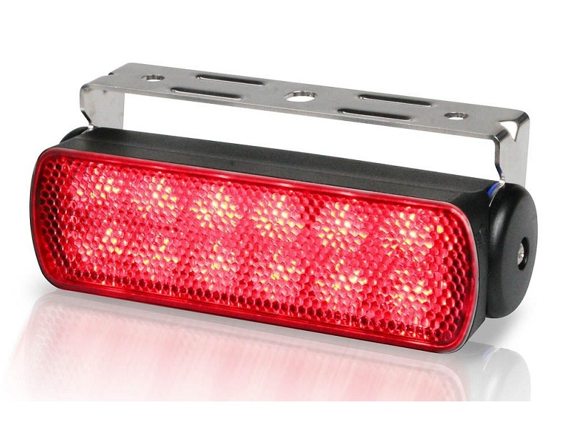 Sea Hawk – Spread Red LED Floodlights in Black Housing and Bracket Mount