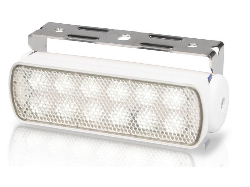 Sea Hawk – Spread White LED Floodlights in White Housing and Bracket Mount