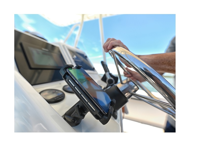 SC-CW-05F – Rokk Wireless Edge – 12/24V wireless charger – 10W with rotating base