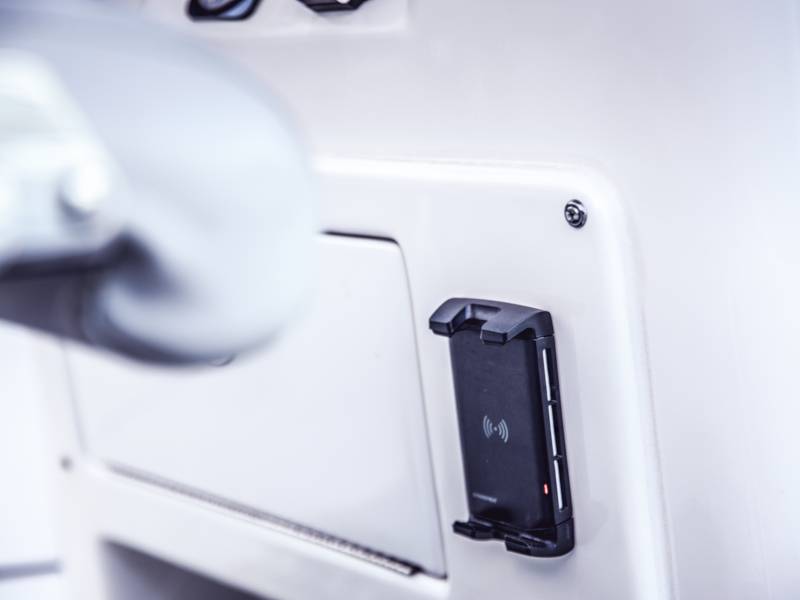 SC-CW-04F – Rokk Wireless Active – 12/24V wireless charger – 10W