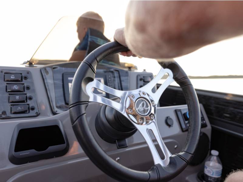 SC-CW-06F – Rokk Wireless Nest 10W – Carregador sem fios para smartphones à prova de água 12/24V | 10W