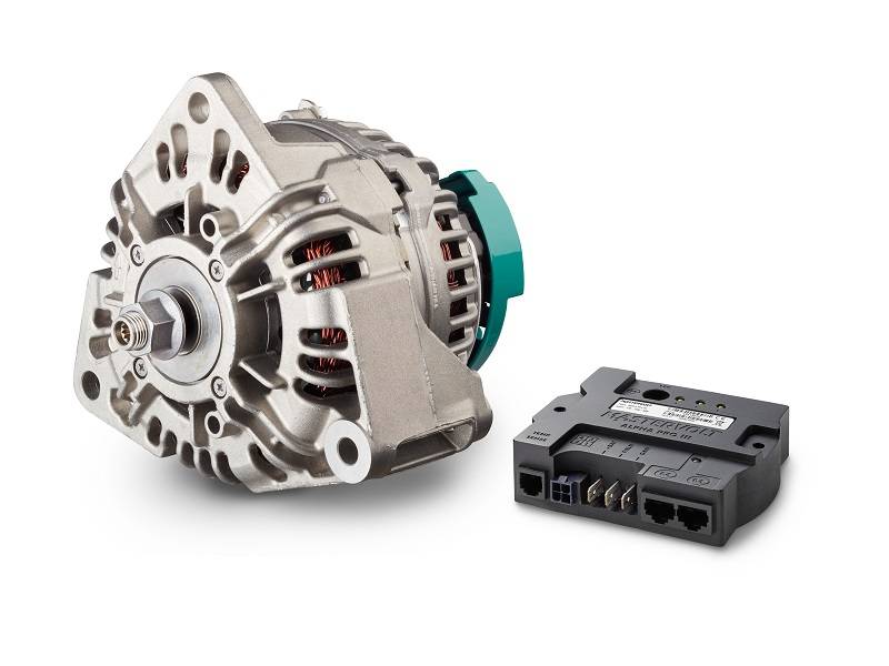 Alpha Compact 28/110 – 24V | 110 A Alternator with Alpha Pro charge regulator